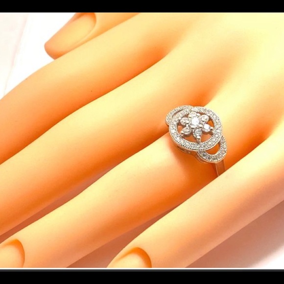 🦋Beautiful 925SS/WGP Sapphire Dinner Ring! - Picture 4 of 16